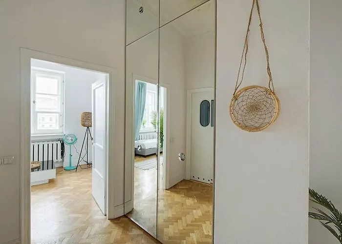 Place*unique Royal Route View*4 Bedrooms*6beds Warschau